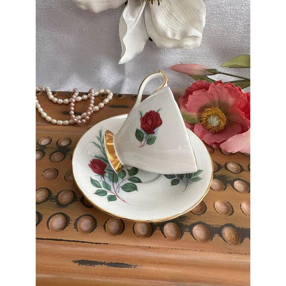 Delphine Bone China Tea Cup & Saucer Set With Red Rose Design Made In England - Picture 12 of 15